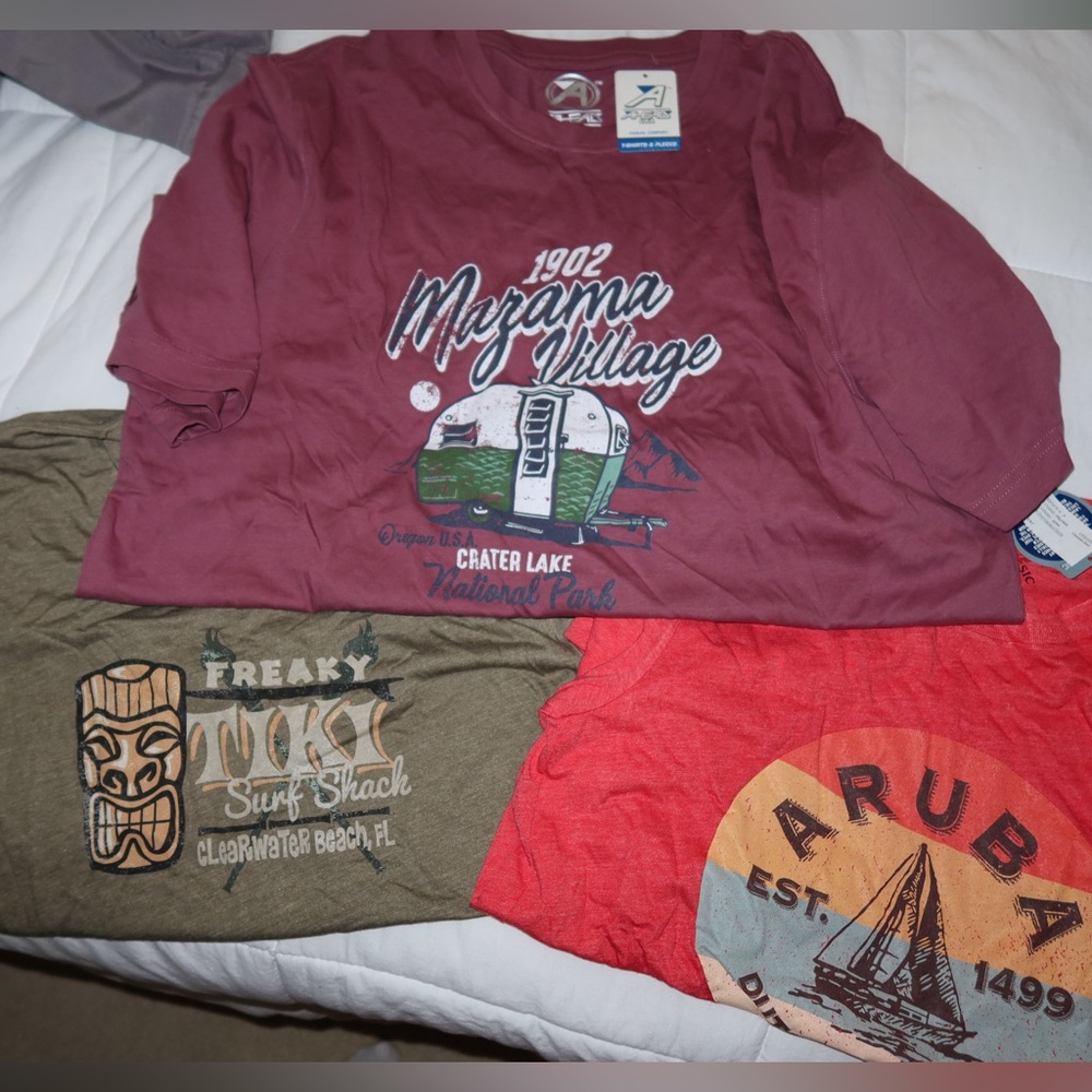 Bundle of three t-shirts